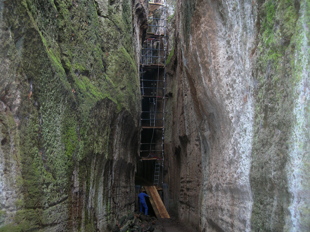 Vista del ponteggio in zona 2